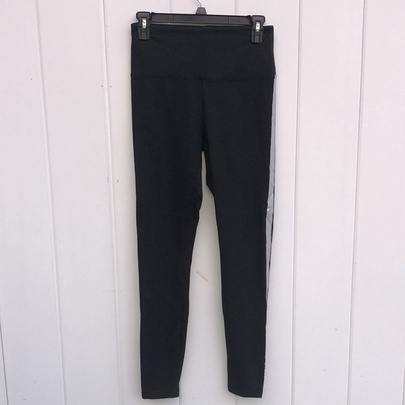 Pink Victoria’s Secret silver/black leggings size medium mid/high waist pants​ - Picture 4 of 6